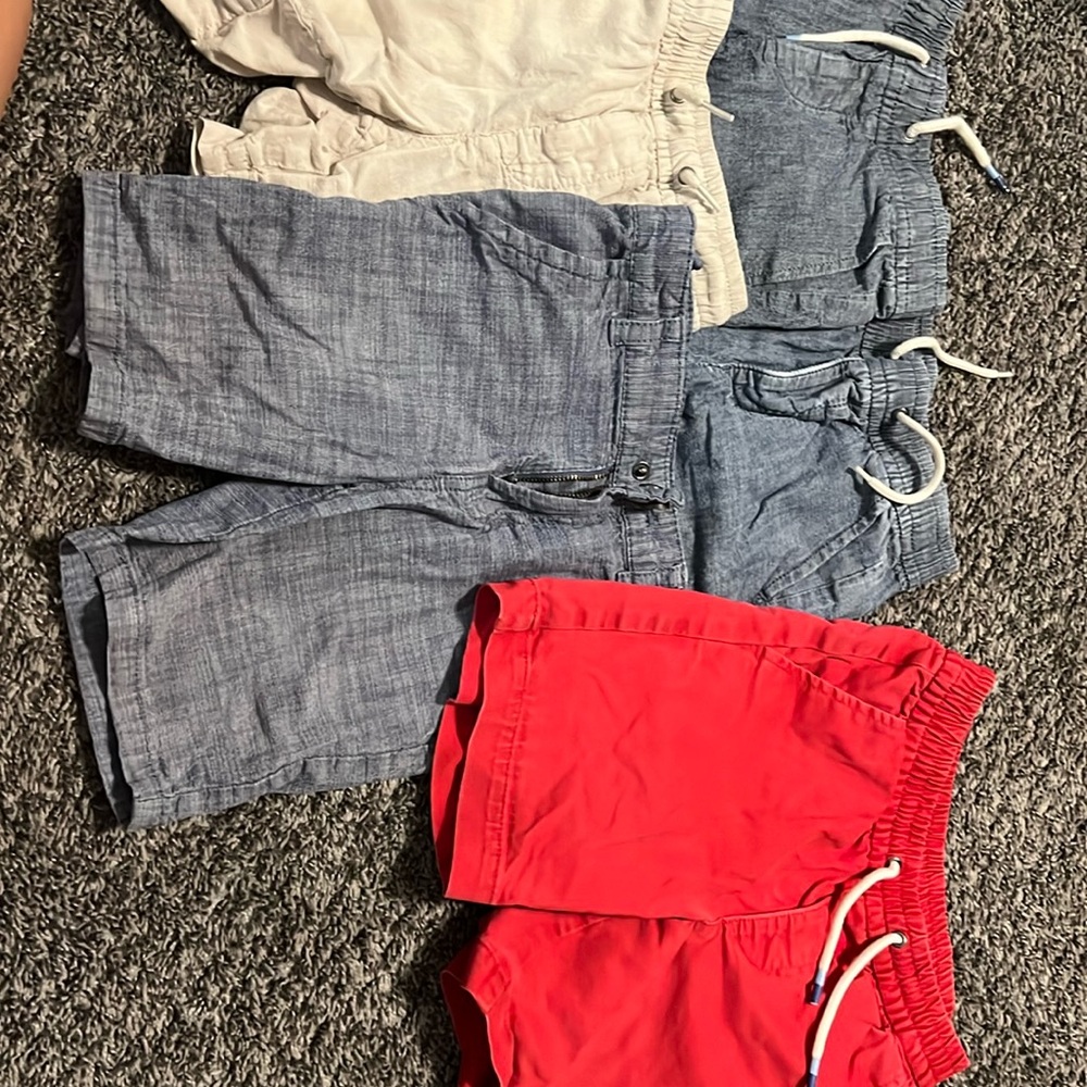 5 boys shirts size 5T and size small 4 baby gap and 1 cat and Jack